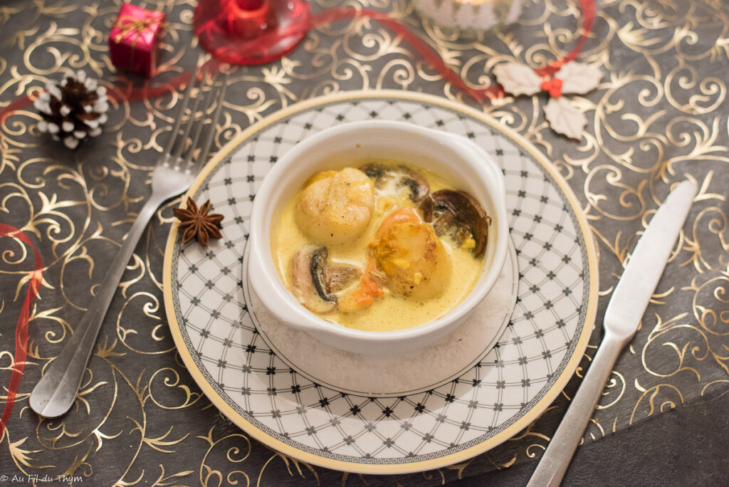 Cassolette noix de saint jacques, curry et lait de coco - Au Fil du Thym