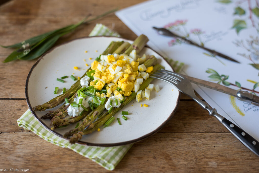 Asperges rôties façon asperges mimosa - Au Fil du Thym