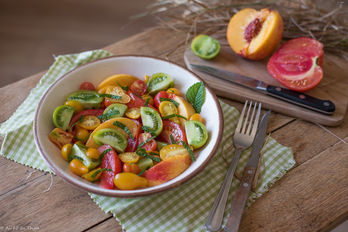 Salade tomates anciennes menthe - Au Fil du Thym