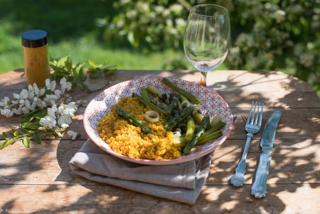 Asperges sautées et lentilles corail au curry