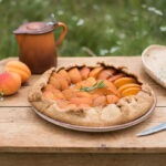 Tarte abricots romarin façon tarte rustique - Au Fil du Thym