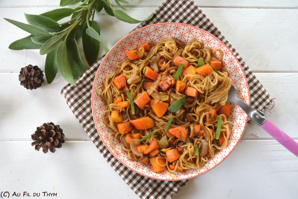 Nouilles sautées potimarron et sauge - Au Fil du Thym