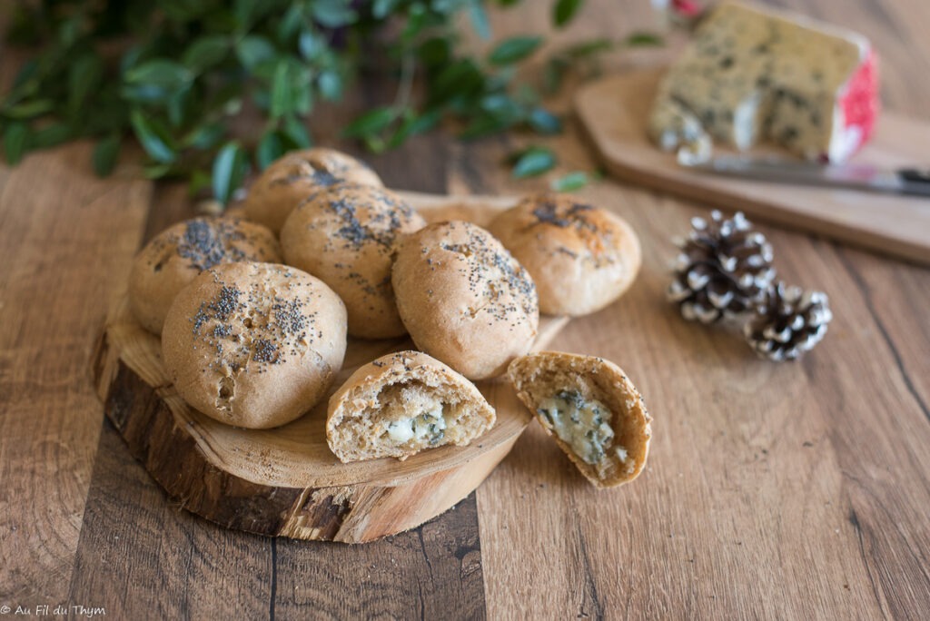 Petits pains fourrés au bleu d'auvergne