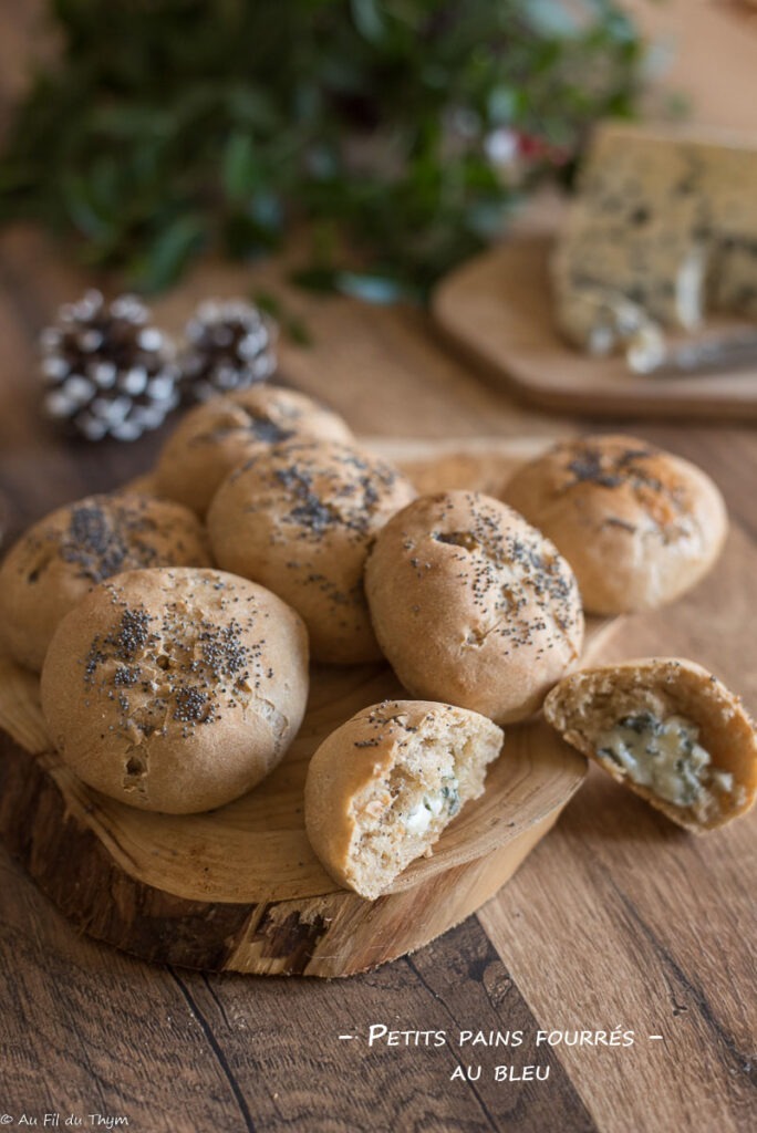 Petits pains fourrés au bleu d'auvergne