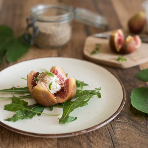 Figues farcies chèvre et sésame