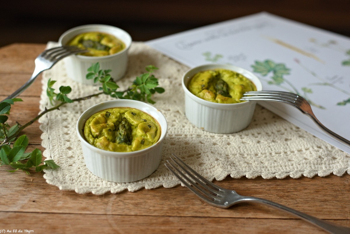 Petits flans d’asperges vertes