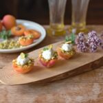 Abricots farcis au chèvre frais et origan