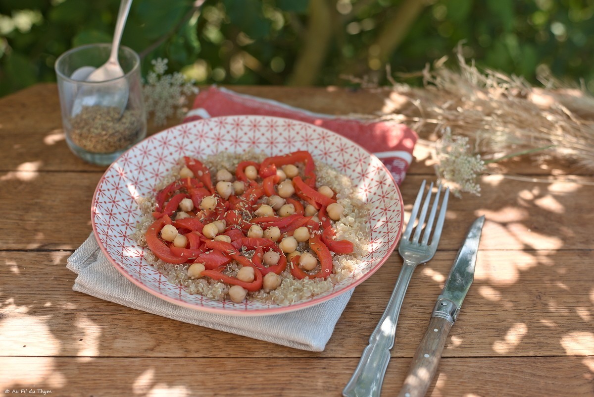 Poêlée de quinoa, pois chiches, poivrons